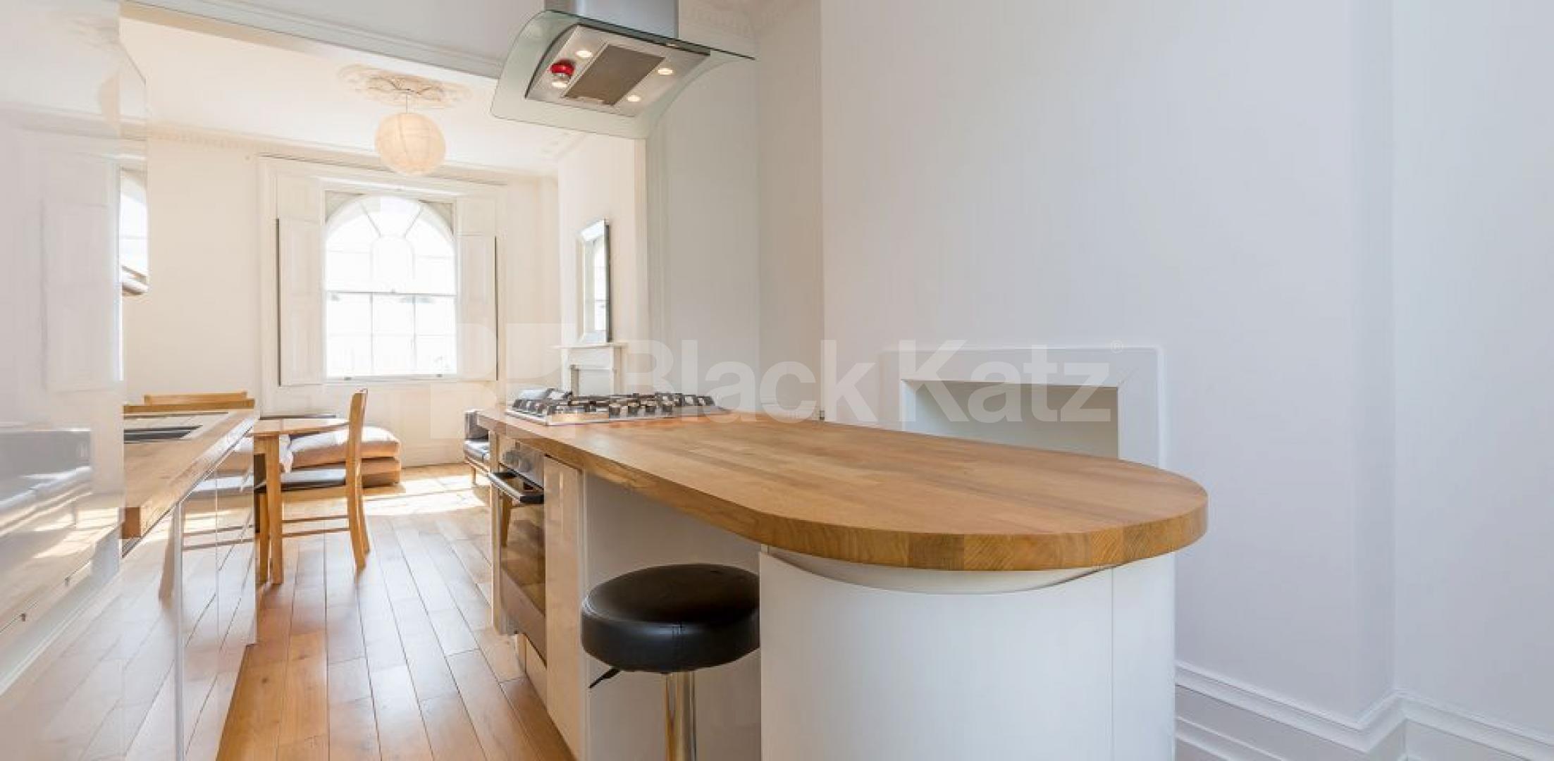 			NEW INSTRUCTION WITH GARDEN!, 3 Bedroom, 1 bath, 1 reception Flat			 Swinton Street, Kings Cross